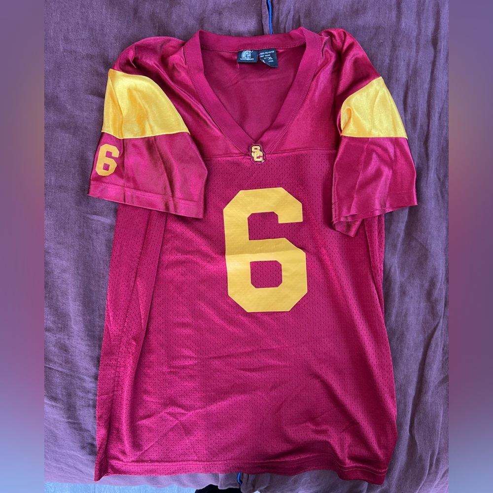 USC TROJANS FOOTBALL JERSEY